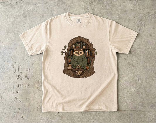 Owl Reading Nook -Comfort Colors T-shirt